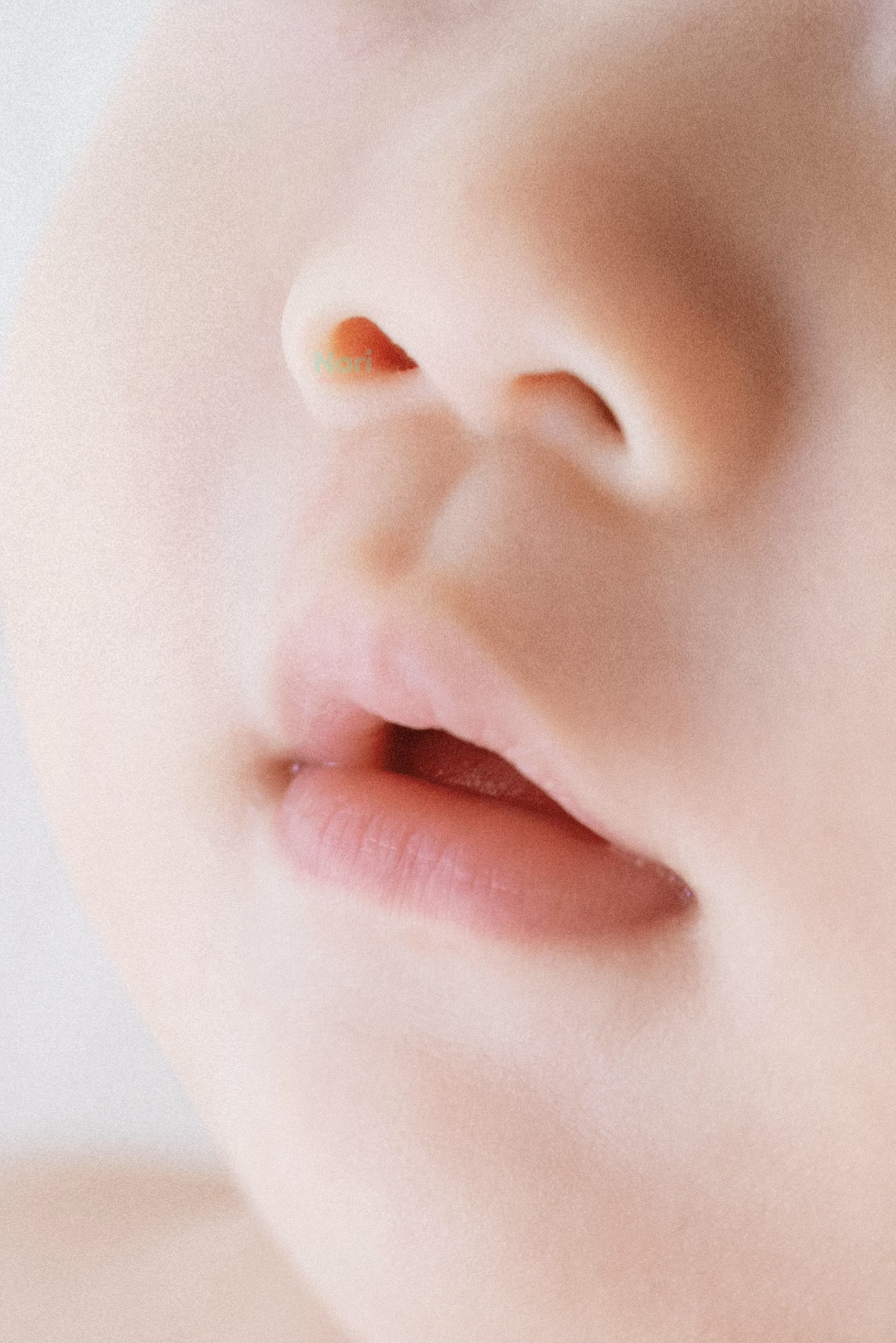 Đôi môi nhỏ của bé